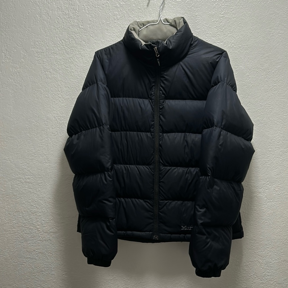 Marmot mens medium puffer down winter coat jacket navy blue/gray inner collar